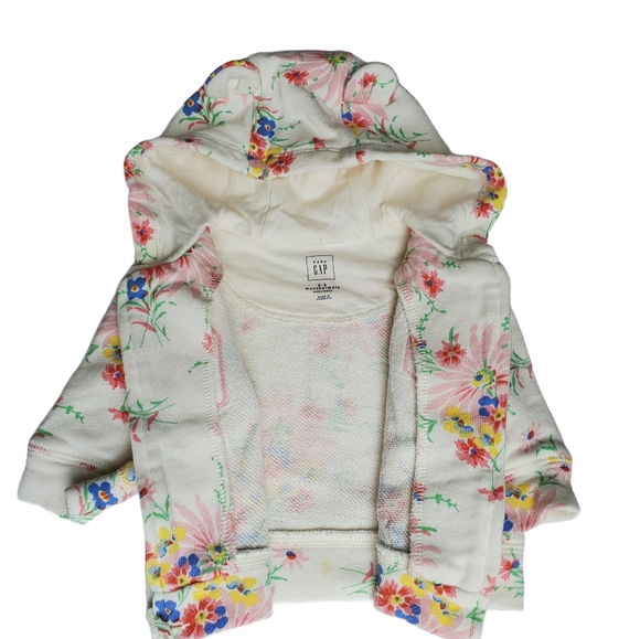 Baby GAP 0-3 month Hooded Ear Sweater - Picture 3 of 6